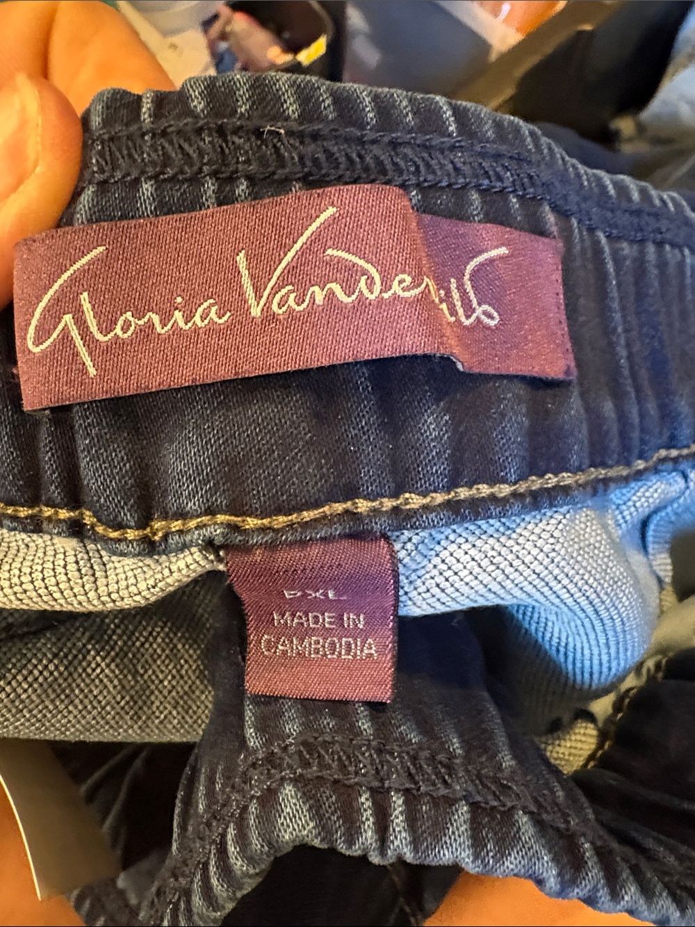 Gloria Vanderbilt Mid-Blue Wide-Leg Drawstring Jeans - Picture 7 of 8
